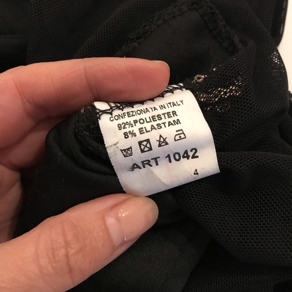 Gorgeous gold & black bodysuit - mesh and sparks ✨ - Picture 6 of 6